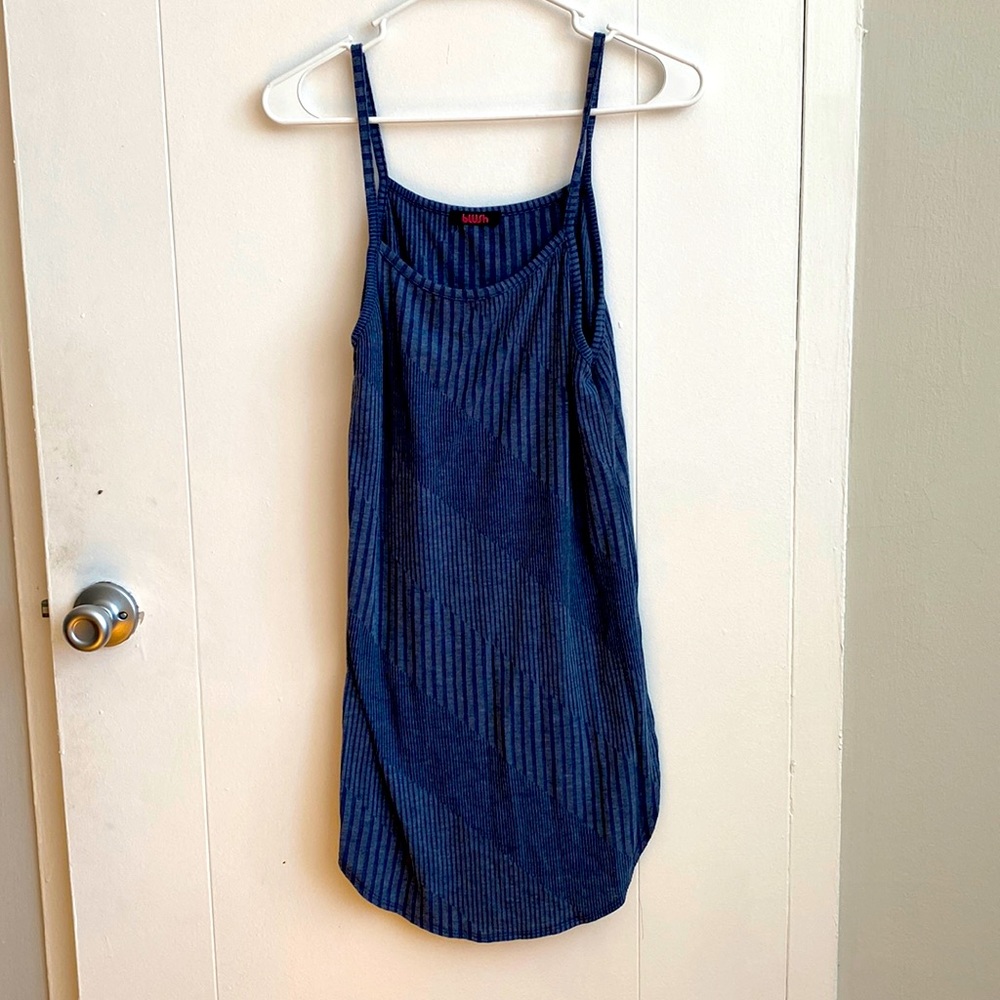 Longline blue shirt with side slit
